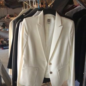 Beautiful Ann Klein  blazer size 8